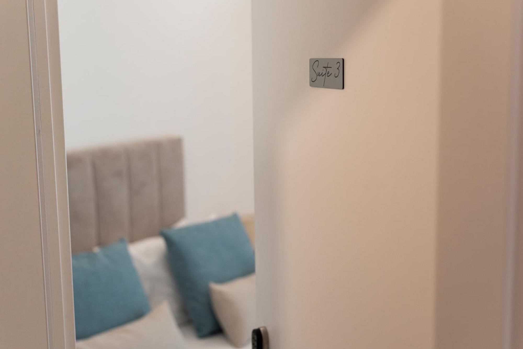 Madalena Hostel E Suites Фару Екстер'єр фото