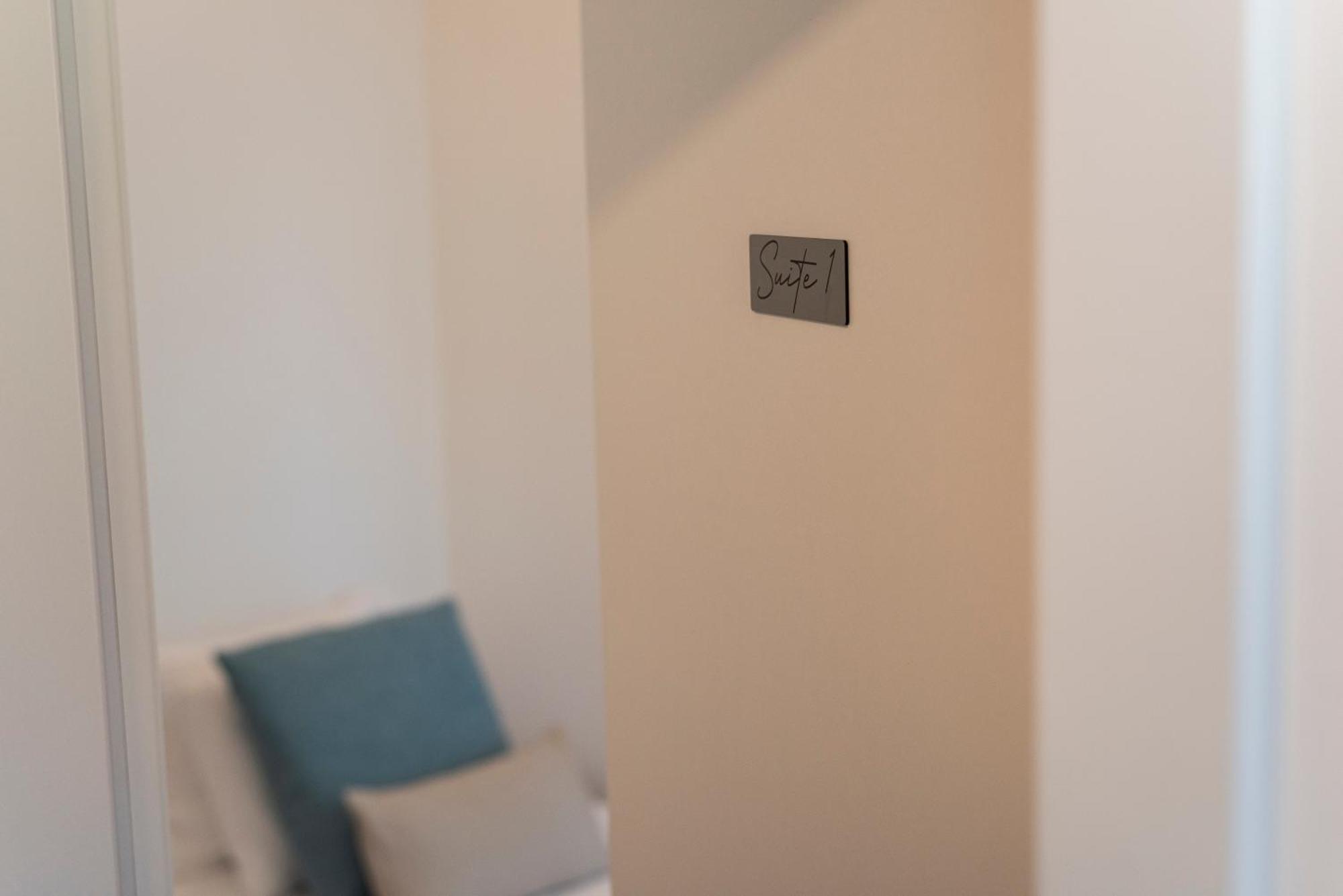 Madalena Hostel E Suites Фару Екстер'єр фото
