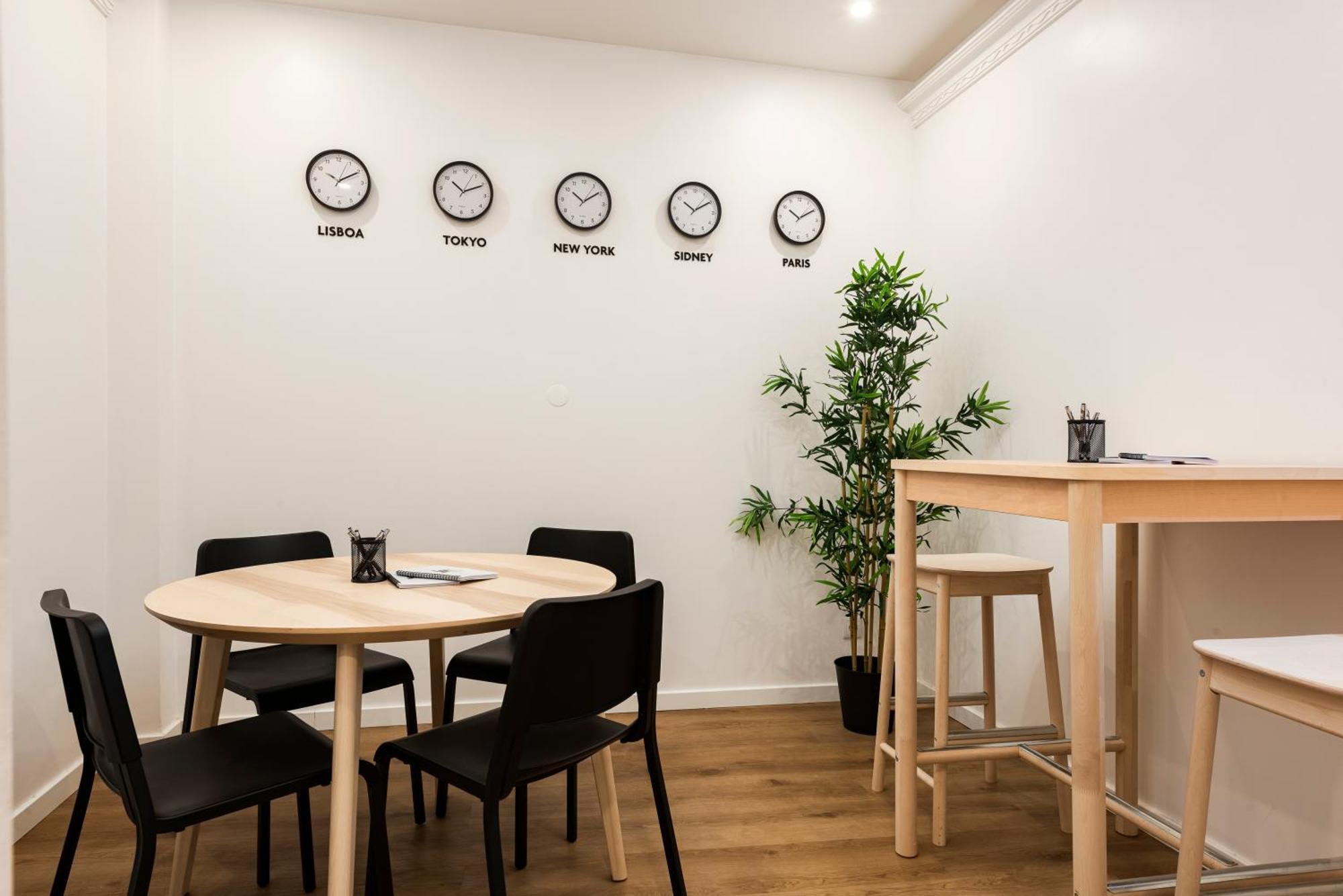 Madalena Hostel E Suites Фару Екстер'єр фото